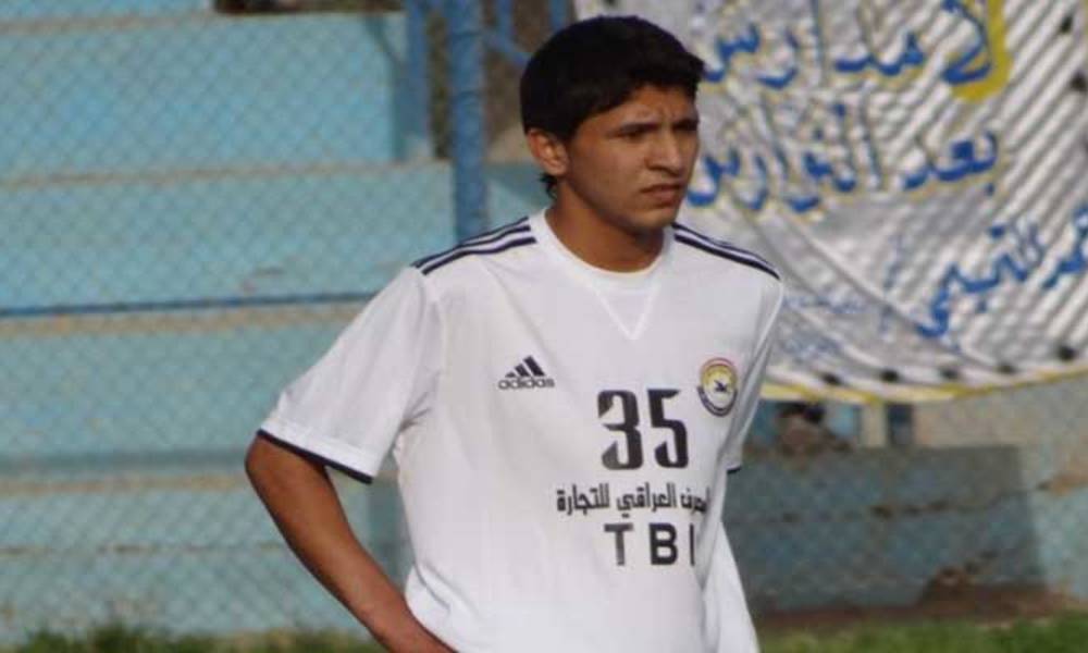 لاعب عراقي تحتجزه السلطات البحرينية وتعيده الى العراق بدون حقائبه