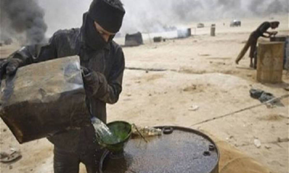 واشنطن: "داعش" يحصل على 40 مليون دولار شهريا من بيع النفط
