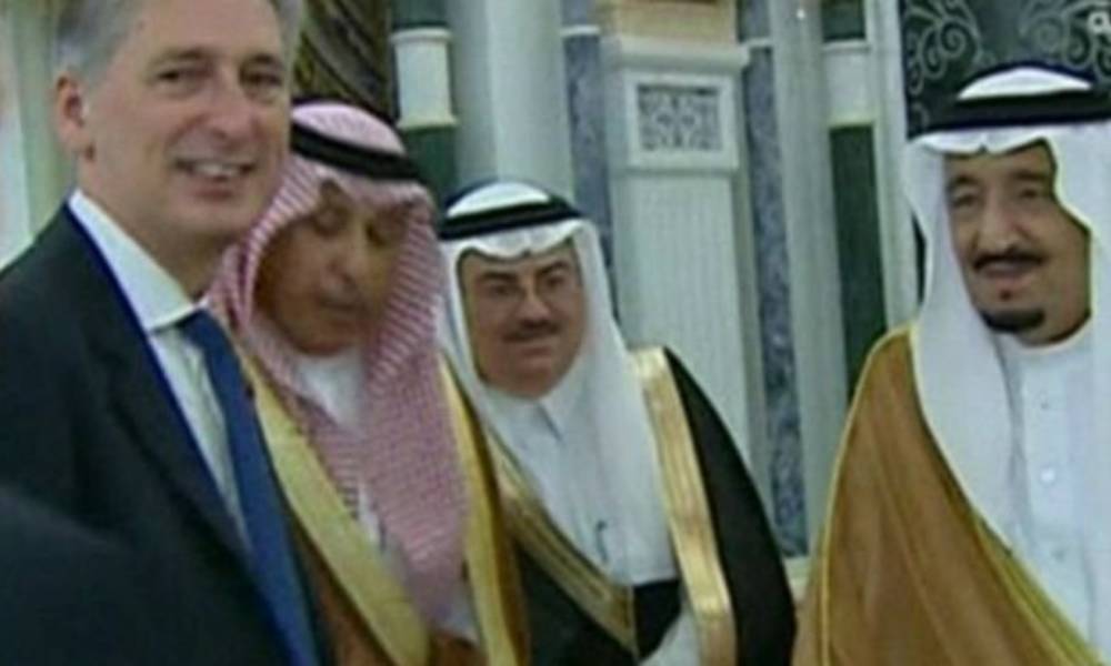 وزير الخارجية البريطانية يزور السعودية وسط توتر العلاقات الثنائية