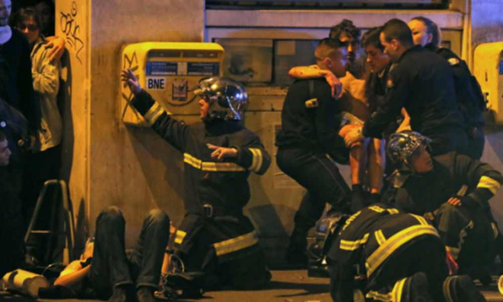 مقتل 153 شخصا بهجمات إرهابية بالعاصمة الفرنسية