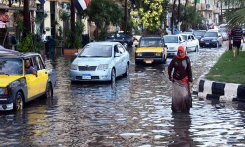 امطار غزيرة وموجه من الطقس السيء تضرب مصر مجدداً