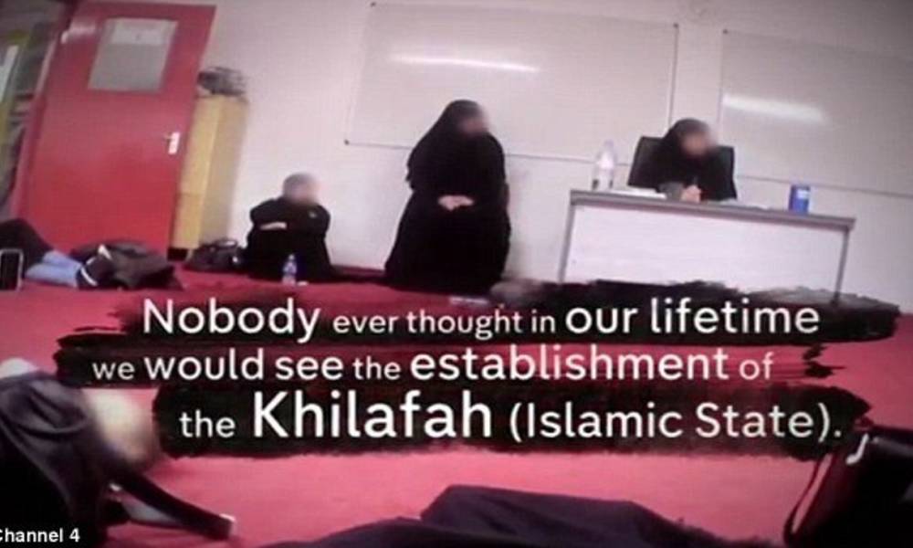 نساء يروجن لـ"داعش" من عقر ديارهن في بريطانية