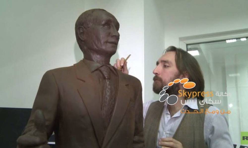 تمثال بوتين من الشوكولاته يستعد لدخول موسوعة "غينيس"