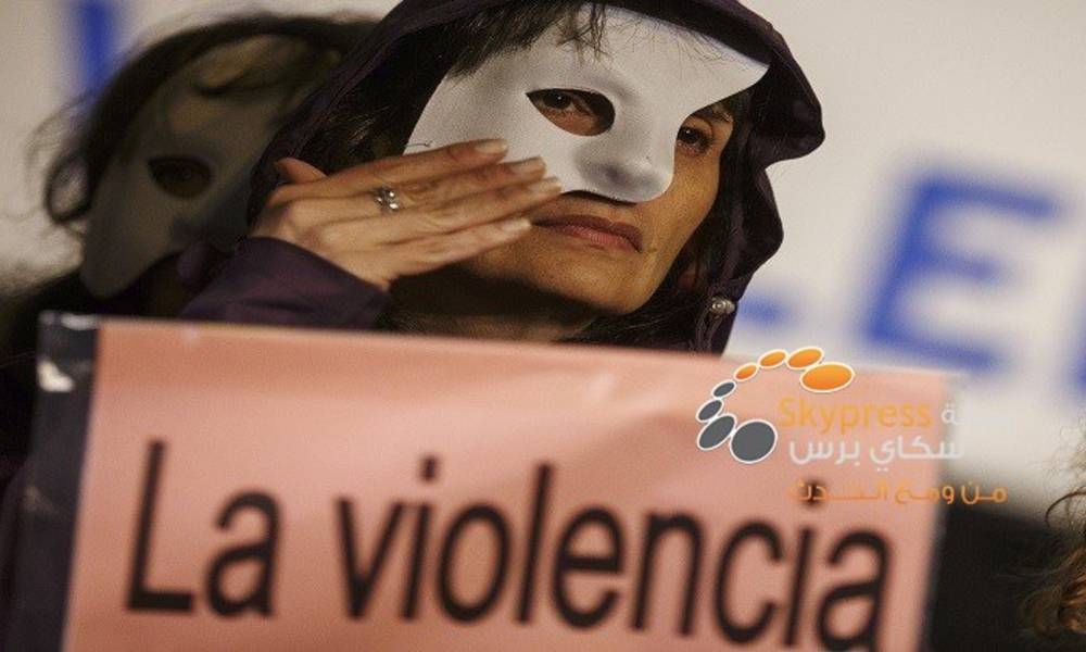 الجزائر تشدد عقوبة ممارسة العنف ضد المرأة