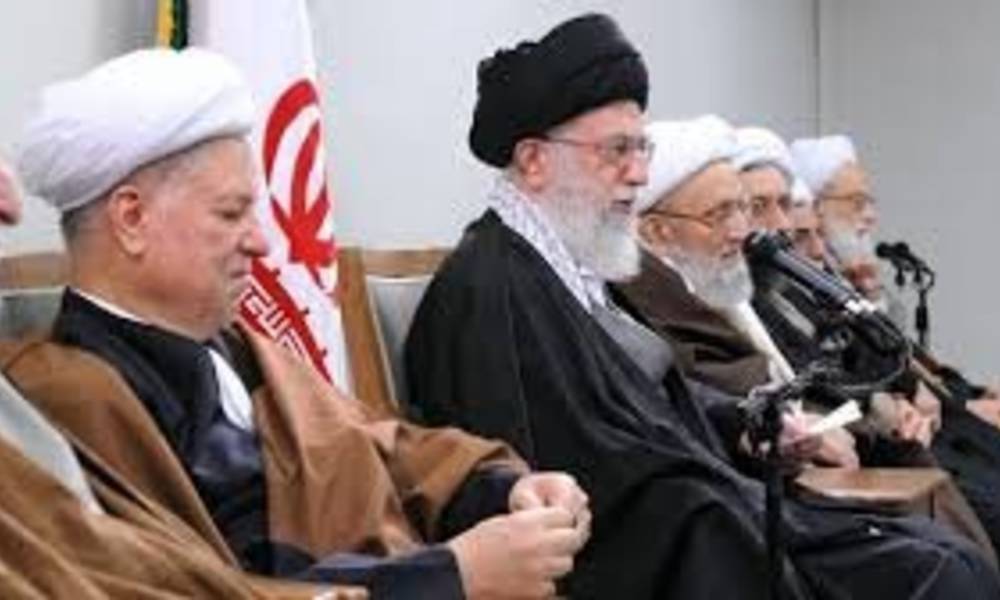 حرب باردة بين خامنئي ورفسنجاني في أسبوع الحسم للانتخابات الإيرانية