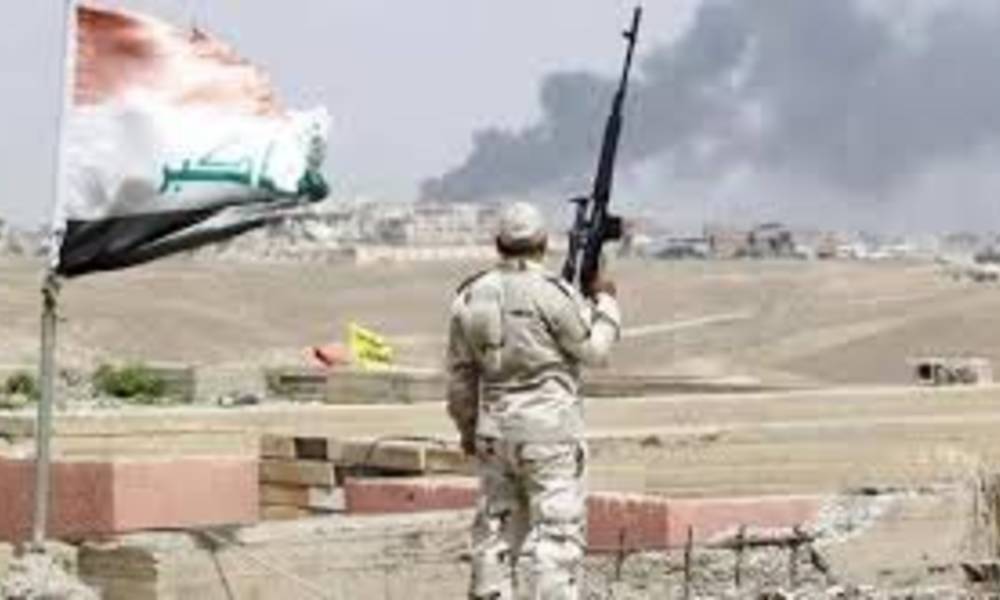 الاعلام الحربي يعلن تحرير الزنكورة ورفع العلم العراقي فوق احد مبانيها