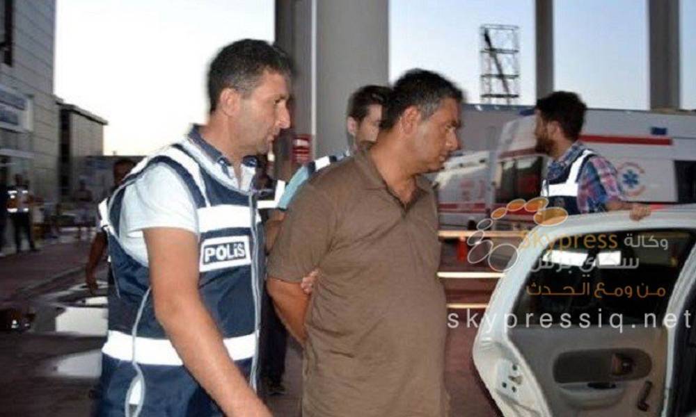 تركيا: اعتقال عقيدين حاولا الهرب بحرا إلى اليونان