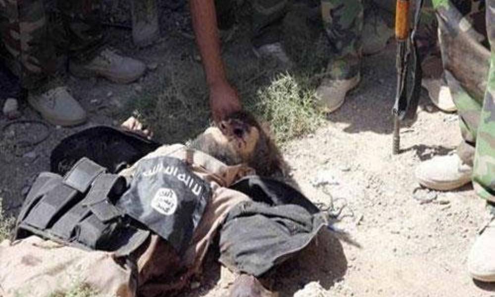 مقتل الإرهابي "ابو حذيفة" وثلاثة من معاونيه بضربة جوية جنوب الموصل