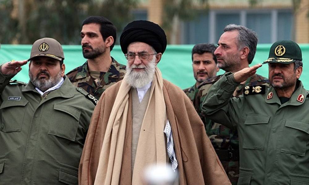 كاتب أميركي: لـ"نستعد" للحظة سقوط النظام الإيراني