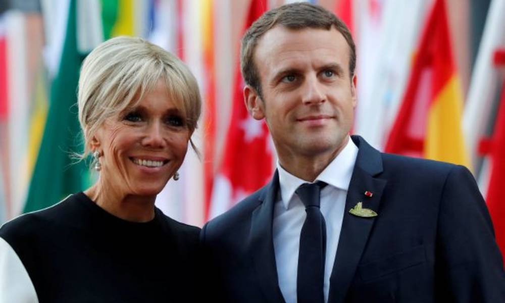 بالصور.. زوجة الرئيس الفرنسي ترتدي الحجاب !