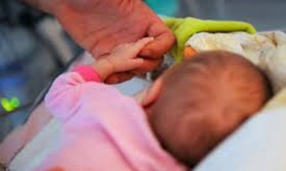 نجاح زراعة قلب لرضيع عمره 8 أسابيع في بريطانيا