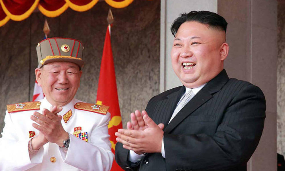  رئيس كوريا الشمالية يتحدى البراكين ويغير الطقس