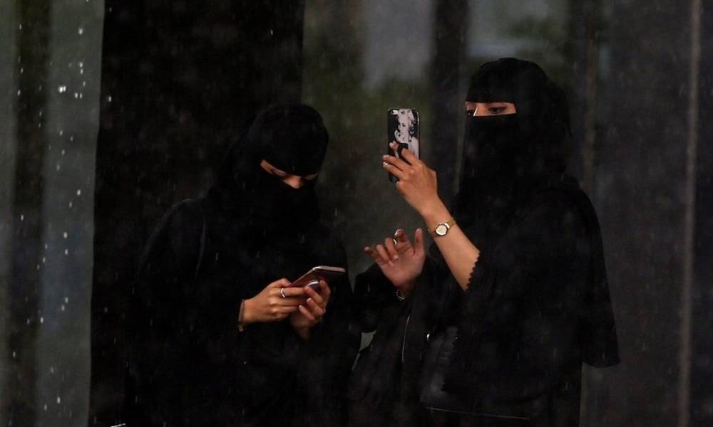 محكمة سعودية تسمح للنساء بـ"خلع النقاب"
