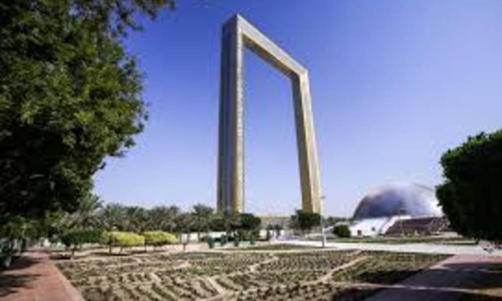 صحيفة بريطانية تصف "برواز دبي"باكبر مبنى مسروق في التاريخ