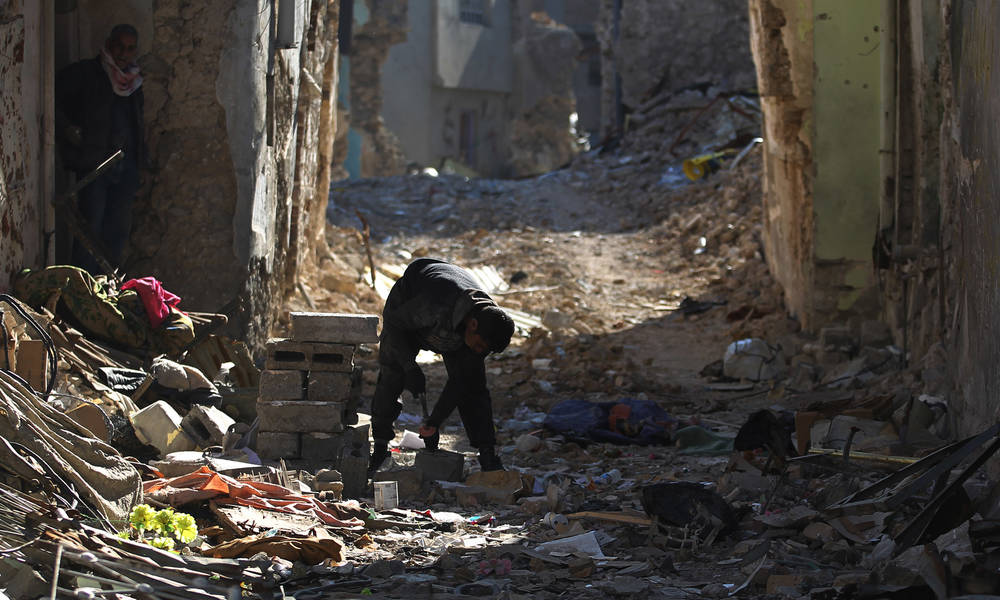 الخطر يحاوط مليون مدني في الموصل والسبب القنابل الغير منفجرة