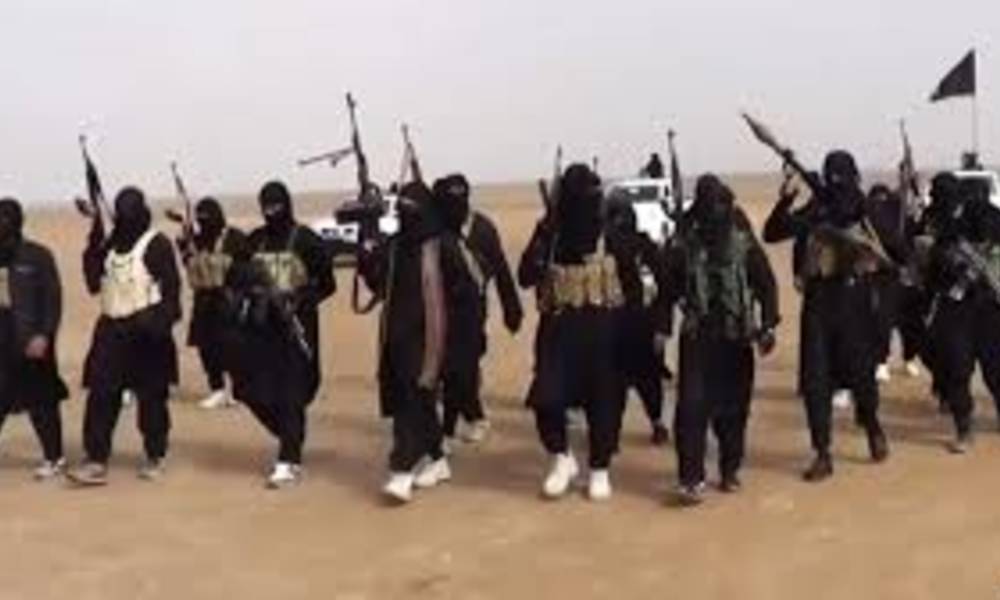 تقرير بريطاني : "داعش" يعود من جديد مستغلاً اختلاف خصومه