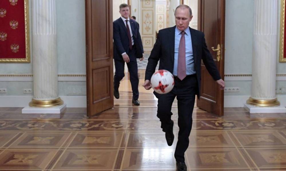 بالفيديو ... الرئيس "بوتين" من ضمن "المروجين" لكأس العالم 2018