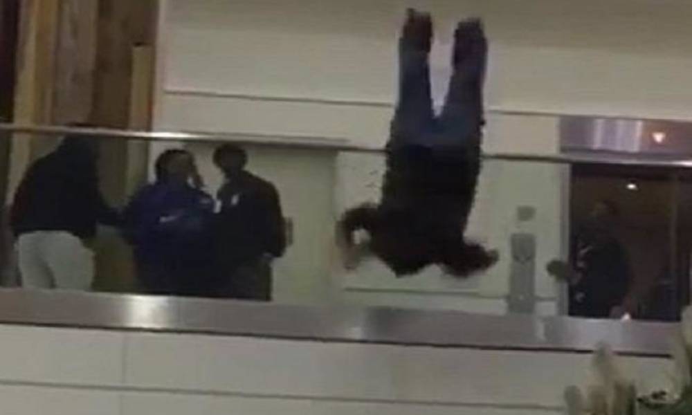 بالفيديو ..انتحار الامير السعودي بندر في مطار لندن أثناء محاولة ترحيله