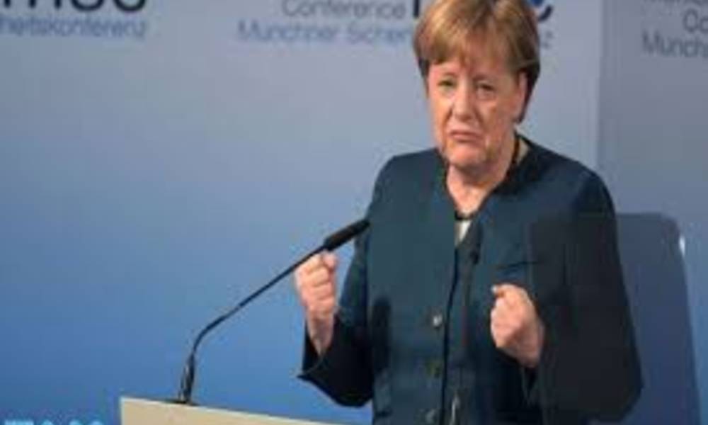 البرلمان الألماني يعيد انتخاب ميركل لولاية رابعة