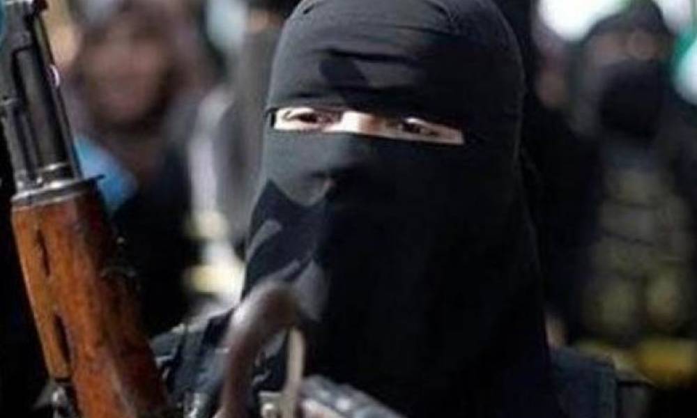المخابرات الدولية تبحث عن أخطر "داعشية" مغربية!