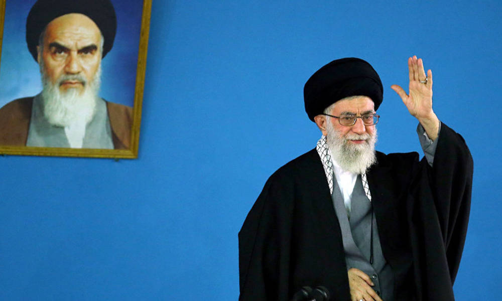 علي خامنئي يعلق على العقوبات الامريكية على إيران