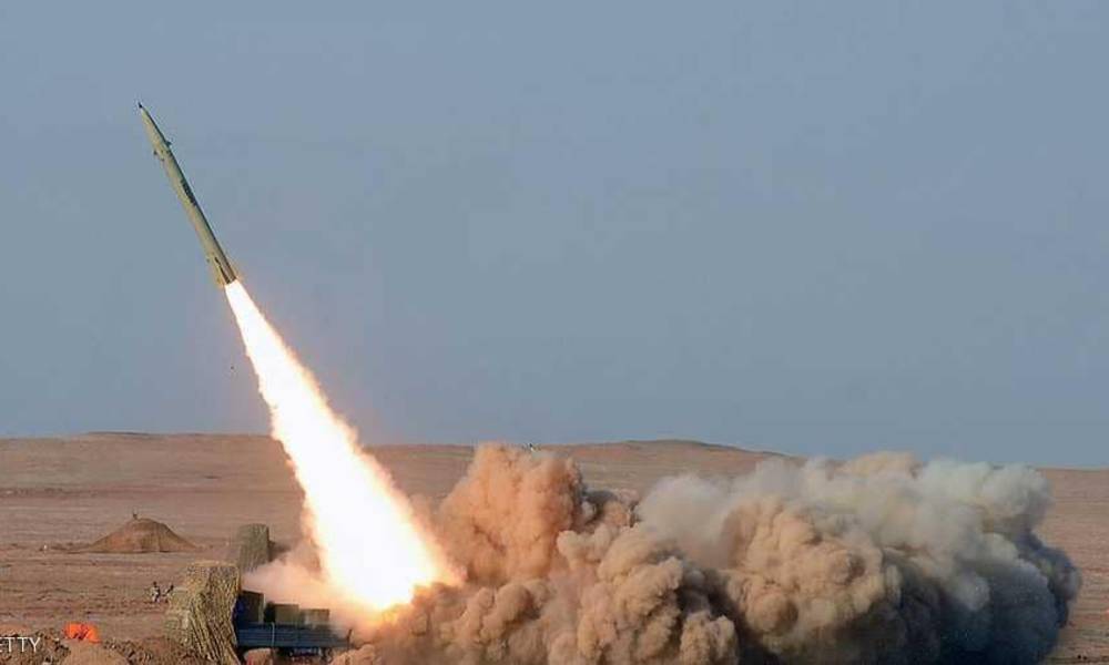 ايران تصنع صاروخ ذكي له "قدرات خاصة" .. وتزيح الستار عنه