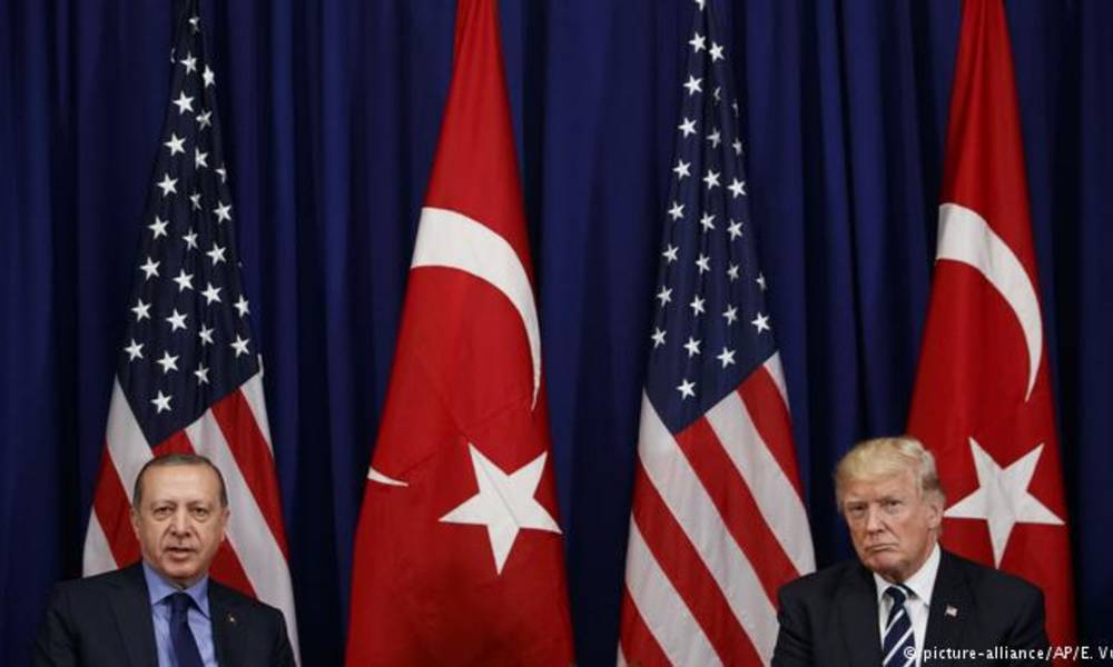 بالفيديو .. شاهد كيف "رد" الشعب التركي.. على عقوبة امريكا