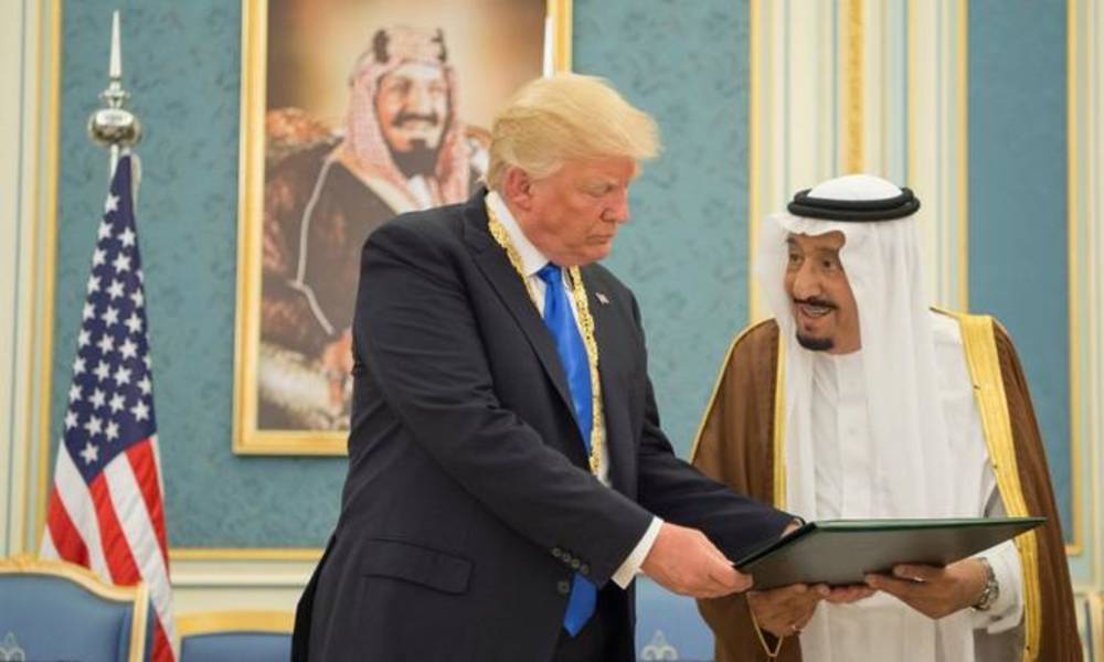 ترامب: الولايات المتحدة ستعاقب نفسها إذا أوقفت بيع السلاح للسعودية