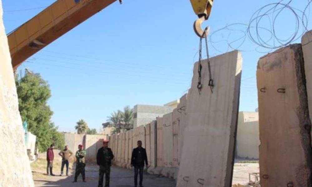 رفع الكتل الكونكريتية عن محيط فندق الرشيد والبرلمان العراقي
