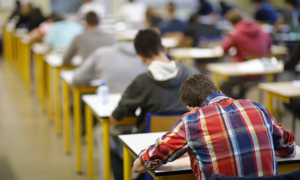 بالوثيقة: وزارة التربية توافق على تأجيل امتحانات المرحلة المتوسطة الى ما بعد عيد الفطر