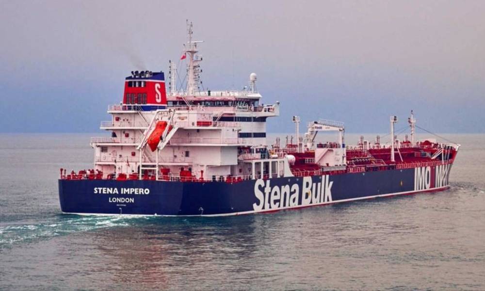 فيديو يظهر ناقلة النفط البريطانية المحتجزة في ميناء بندر عباس ويرفرف فوقها العلم الإيراني