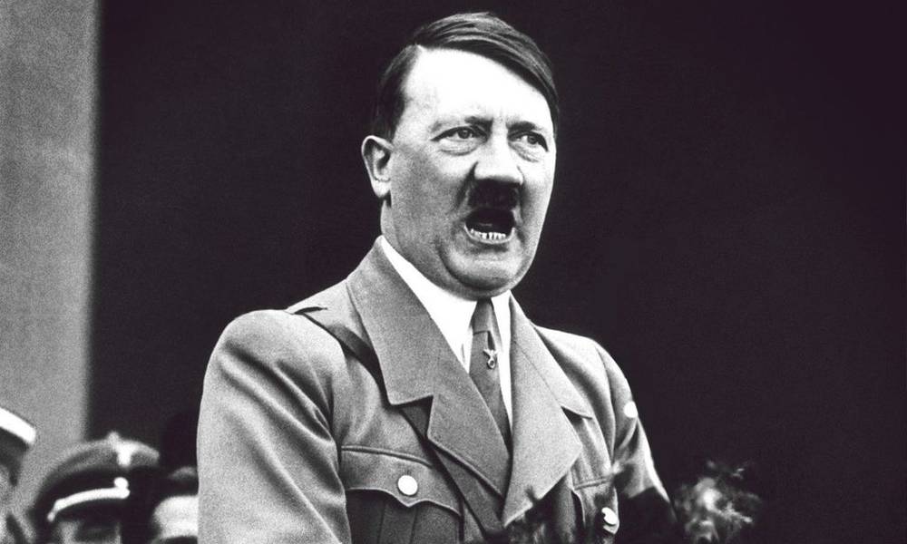 بعد مرور 75 سنة .. "هتلر" يظهر في البرلمان الفرنسي ويثير "دهشة" النواب ..!