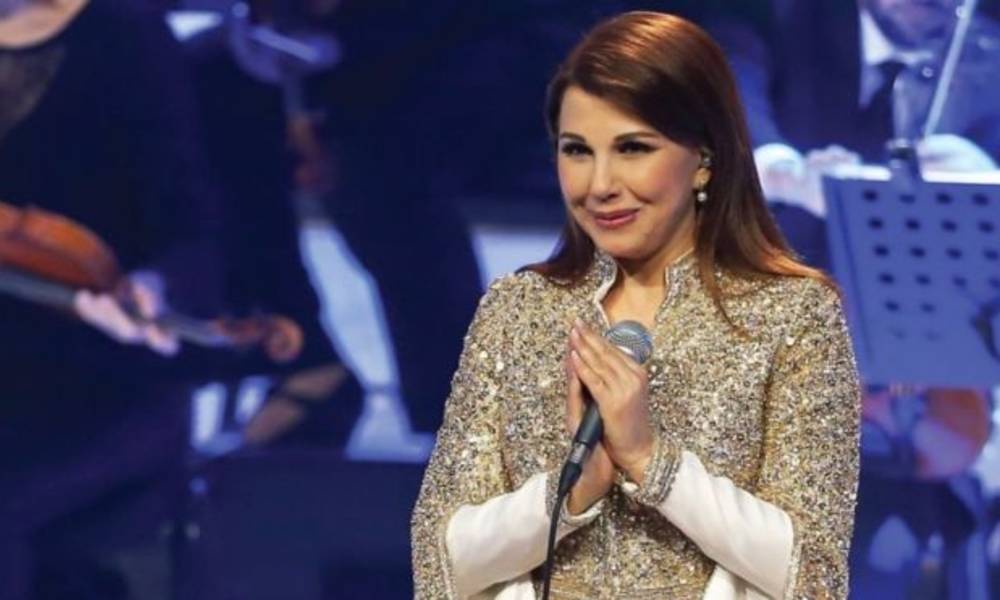 بالفيديو : فنانة لبنانية مشهورة ترفض صفقة " القرن " وتغرد عنها في تويتر !!!