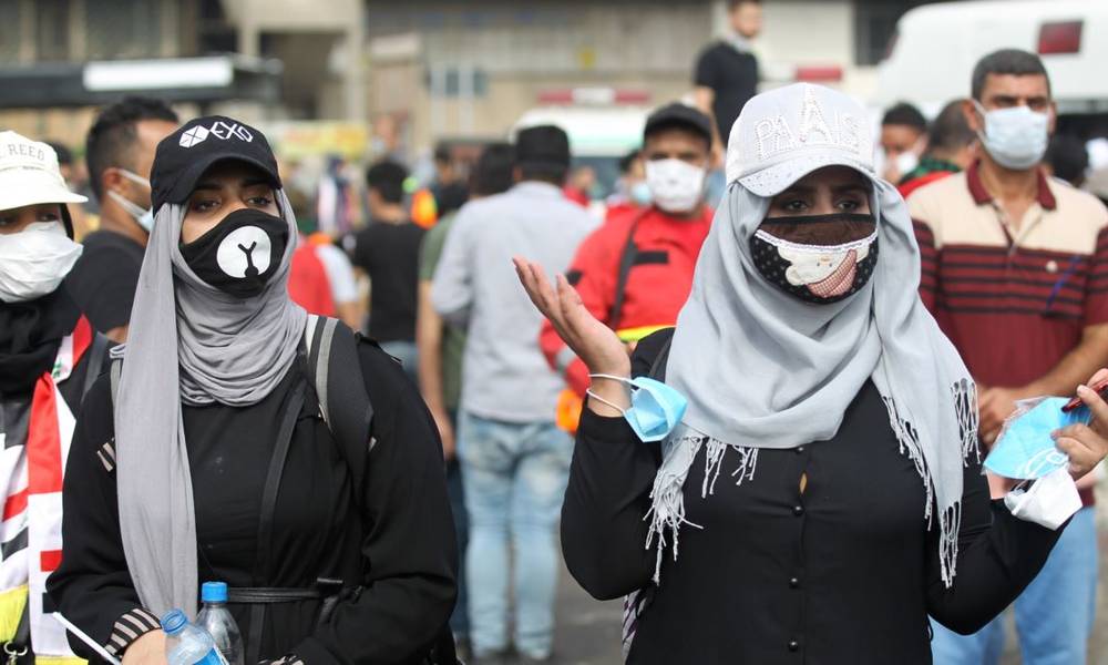 بالصور : حشود نسوية تشارك في تظاهرات بغداد اليوم ...