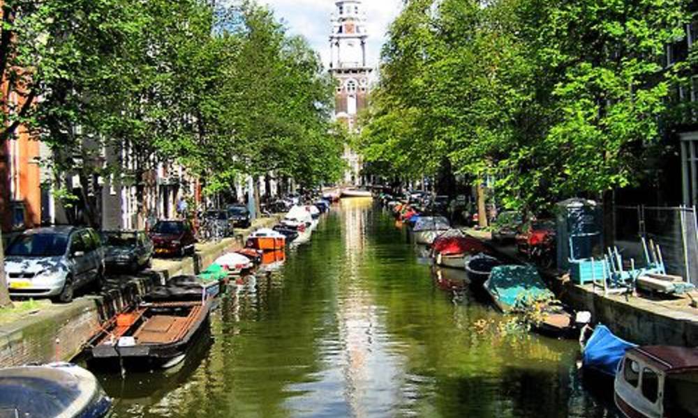 امستردام تبحر في المستقبل