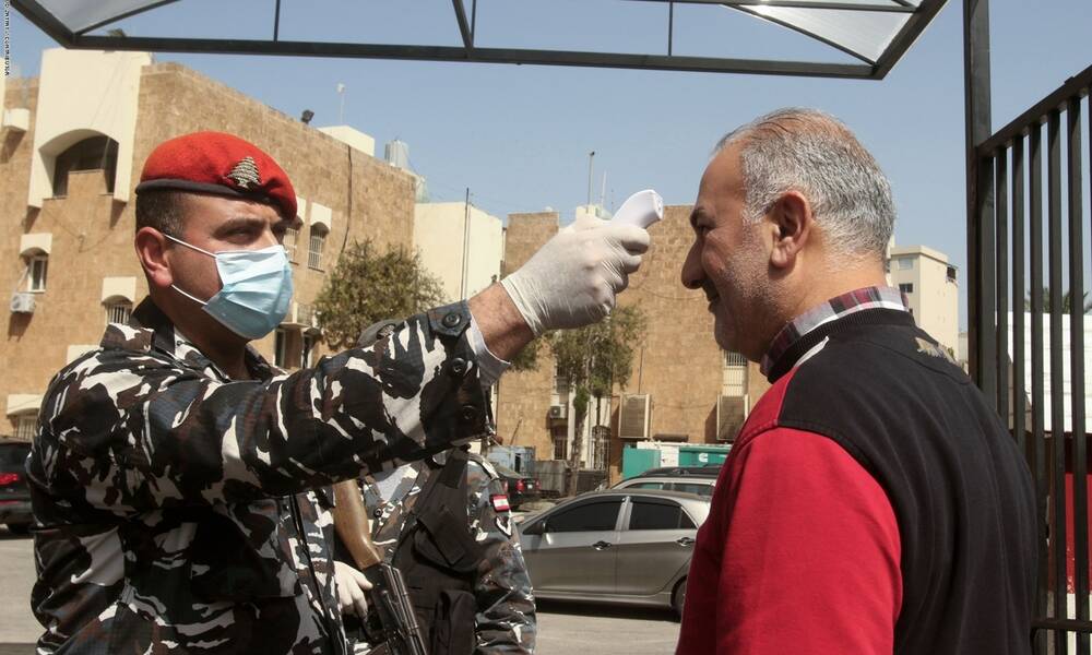عزل أكثر من 100 بلدة لبنانية لارتفاع الاصابات بكورونا