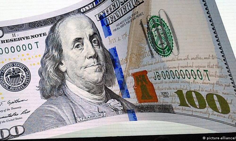 الدولار  يقفز فوق 160 الف دينار لـــ اليوم الثلاثاء