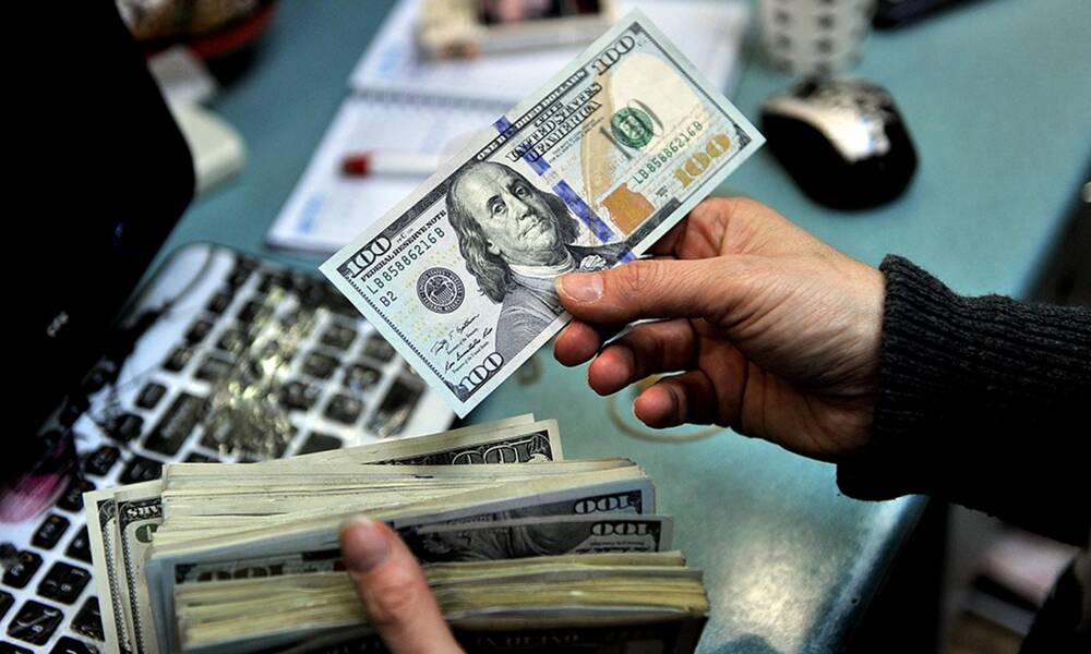 سعر صرف الدولار في البورصة الرئيسية بالعاصمة بغداد والاقليم