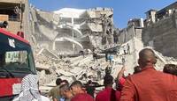 الدفاع المدني ينقذ 13 شخص بعد انهيار بناية في منطقة الكرادة