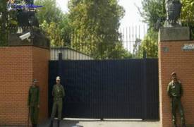 بريطانيا وايران تعيدان فتح سفارتيهما في طهران ولندن