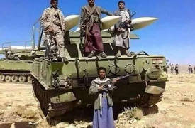 الحوثيون يطلقون صواريخ على عدن