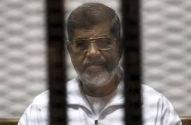 تأجيل محاكمة مرسي في قضية التخابر مع قطر الى الغد