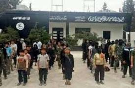داعش يعدم 15 طفلا من اتباعه بعد فرارهم من جبهات القتال في الموصل