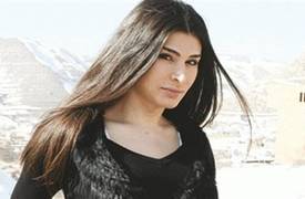الممثلة اللبنانية رغد سلامة متحولة جنسيا من رجل لامرأة واسمها الحقيقي سمير سلامة