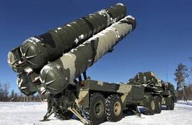 روسيا تبدأ بتسليم ايران منظومة صواريخ بعيدة المدى