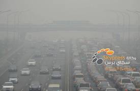 غرامات موقعة على السواق في بكين لسياقتهم أثناء الضباب الدخاني