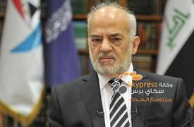 الجعفري يعين موظفي قناة بلادي على ملاك وزارة الخارجية وموظف رفيع يستقيل