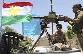 البيشمركة تنزل الاعلام العراقية وترفع علم كردستان في الطوز