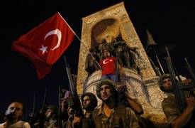 غولن : محاولة الانقلاب "مفتعلة" ولا استبعد أن يكون أردوغان من دبرها