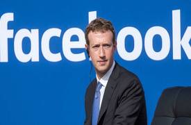 مؤسس "فيسبوك" يخسر 3,3 مليار دولار في يوم واحد